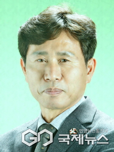 (사진제공/백태진) ‘제49회 청백봉사상 시상식’에서 본상을 수상한 백태진 창녕군 지방행정 사무관.