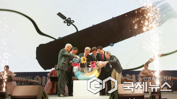 의령 신반한지우륵문화축제가 성황리 개최됐다.