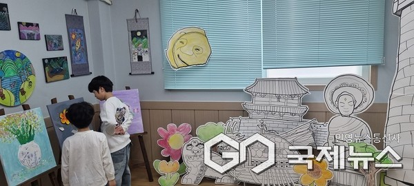 목행지역아동센터 미술전시회 전시