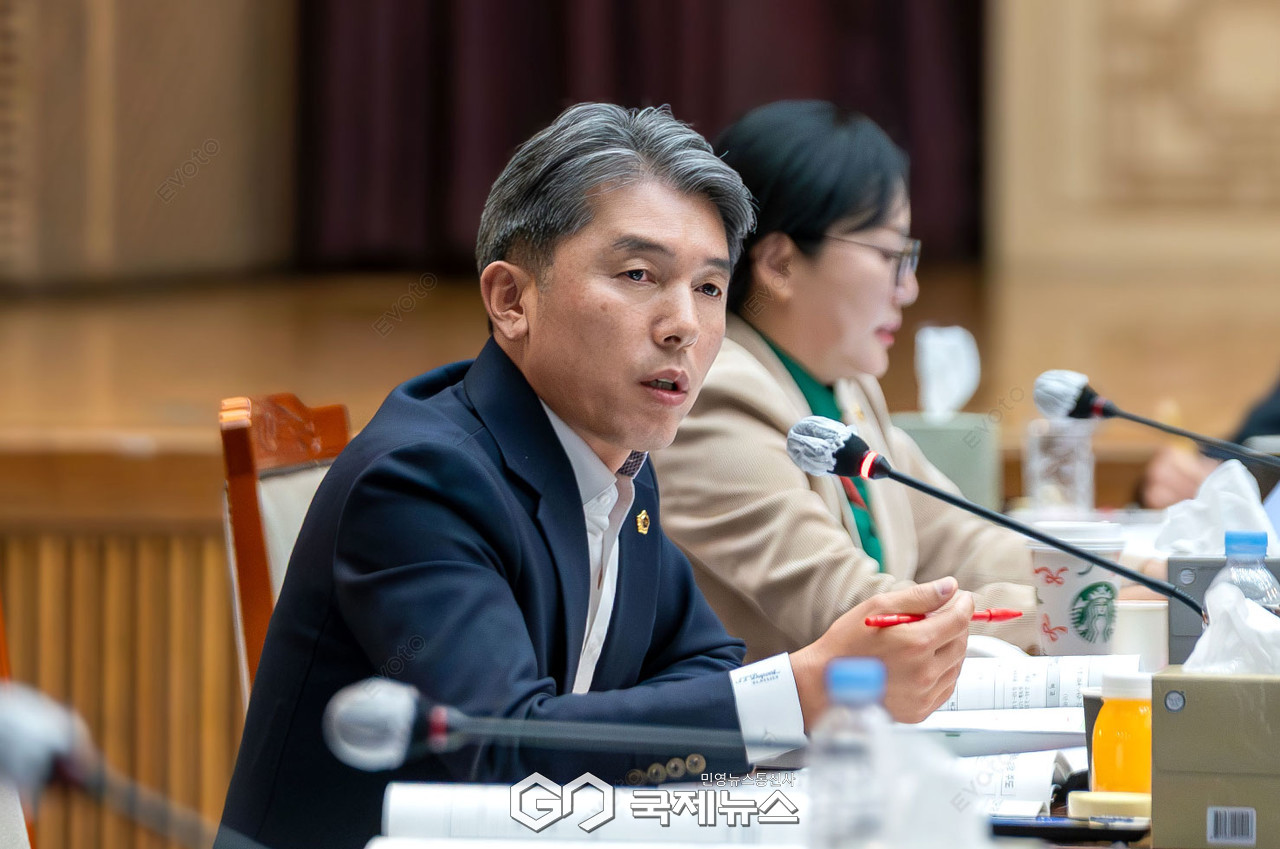 (사진=김진태 기자) 김대진 위원, 행정사무감사