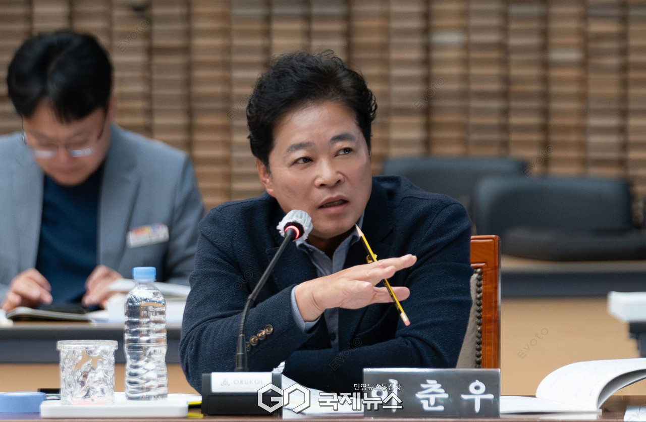 (사진=김진태 기자) 이춘우 위원, 행정사무감사