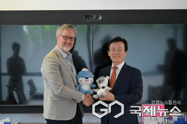 호주 우주청 방문 사진/진주시