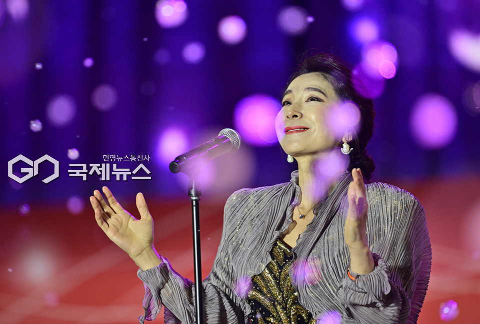 어두움 속에서도 꺼지지 않는 사랑과 회복의 빛/대한민국성탄축제, 트리점등식 (사진=안희영 기자)