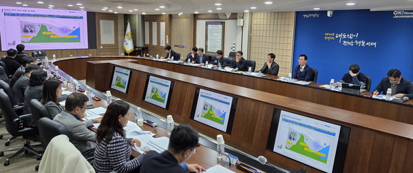 전라남도는 글로벌 교육환경 조성을 위해 전남도 외국교육기관 설립 연구용역 착수보고회를 지난 17일 도청 서재필실에서 열었다.@전남도청