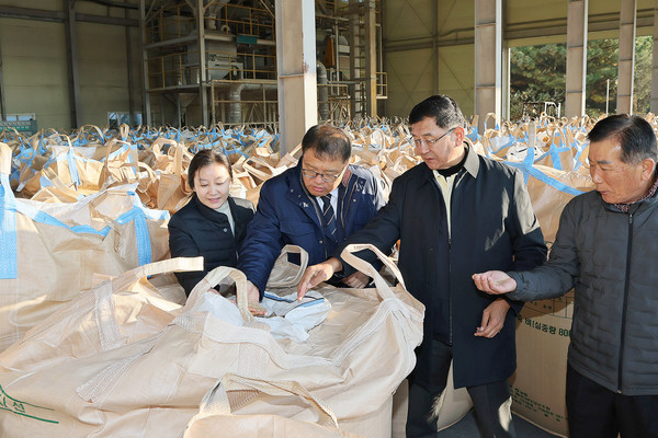 (사진제공=창원특례시)공공비축미 매입 현장.