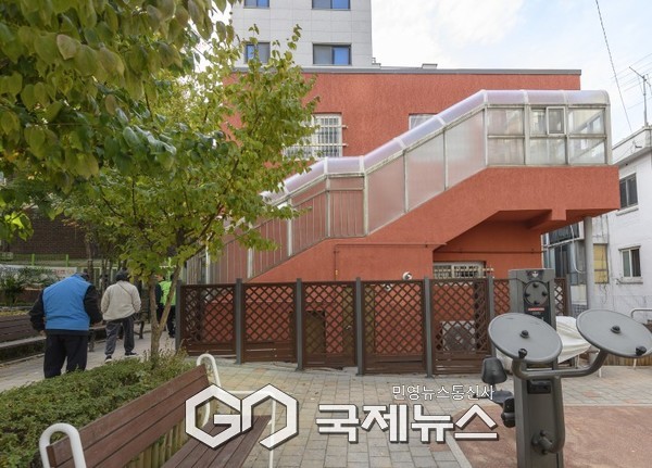 ‘백석경로당’ 리모델링 후 건물 측면 사진 [사진제공=양천구청]