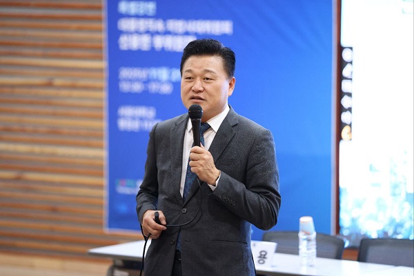 신용한 부위원장 특강 모습.