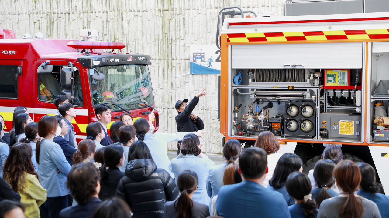 세종충남대병원은 세종소방서와 합동으로 ‘2025년 재난대응 안전한국훈련’ 실시하고 있다./세종충남대병원 제공
