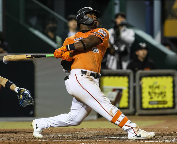 요나단 페라자 (사진=한화이글스SNS)