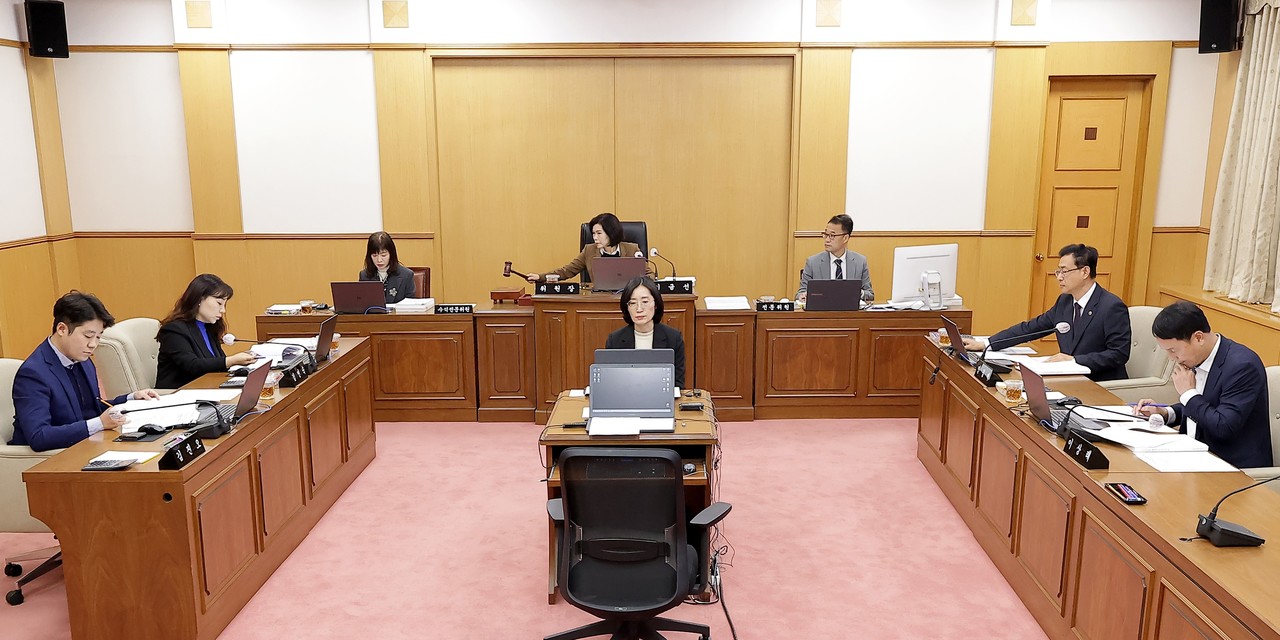 대전시의회 교육위원회가 대전시교육청이 제출한 조례안과 2026년도 예산안을 놓고 전반적인 정책 타당성과 재정 집행의 합리성을 점검했다. / 대전시의회 제공