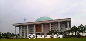 '검사 탄핵소추안 통과' 안동완 검사 누구? <b>프로필</b> 궁금증