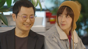 '<b>4인용</b>식탁' <b>서정희</b>, 남자친구 김태현 공개...나이 프로필은?