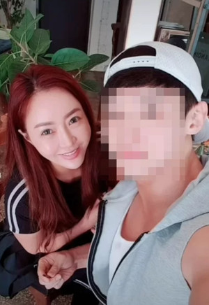 "15년 만에 뇌종양 <b>완치</b>" 배우 <b>이의정</b>, <b>훈남</b> 남자친구와 공개 열애 선언