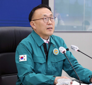 행안부 <b>이한경</b> <b>본부장</b>, '최전방 태세 <b>점검</b>' 주민 보호 강화