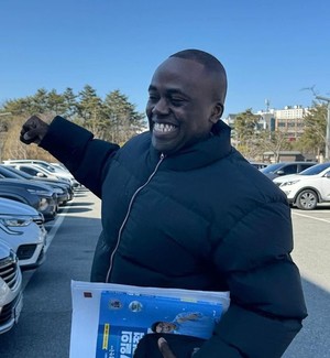 "한국 귀화 준비 한발짝" <b>조나단</b>, <b>한국사 2급</b> 합격