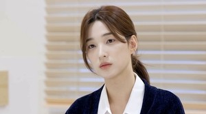 "늦었지만 바로 잡아야" 전 남편 최민환 이혼 후 변호사 만난 <b>율희</b>