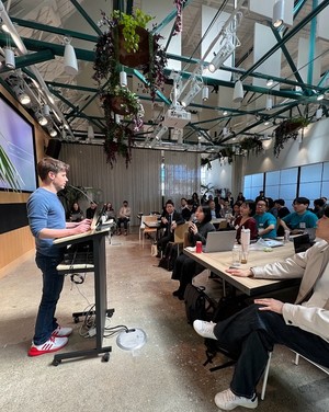 중소벤처기업부와 OpenAI의 협력으로 탄생한 유망 스타트업들, 세계 시장... - 뉴스 썸네일 이미지