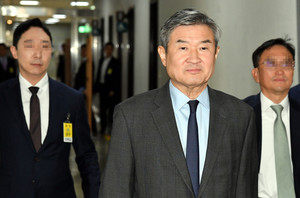 국회 <b>정보위</b> 출석하는 <b>조태용 국가정보원장</b>