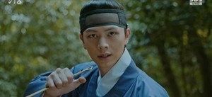 '<b>귀궁</b> 시청률' <b>팔척귀</b> 빙의한 <b>김지훈</b>...<b>육성재</b> '이렇게' 대처했다