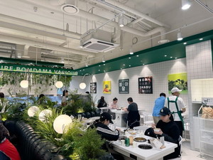 샤브샤브 프랜차이즈 '봄담아', 고양 원당점·향동점 오픈 - 뉴스 썸네일 이미지