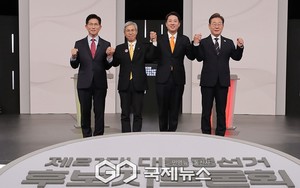 "샤워·젓가락"...21대 대선 후보 TV 토론 이재명 김문수 <b>이준석</b> '네거티...