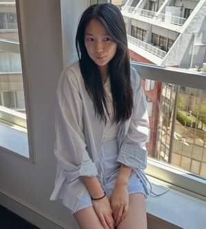 김보라, 이혼 후 일본 여행 근황 공개! 이수현·김혜윤과 다정한 우정 화제