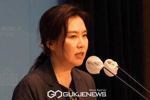 [속보] <b>대통령실</b>, 중동 전쟁 관련 <b>안보</b>·<b>경제</b> 점검회의 개최