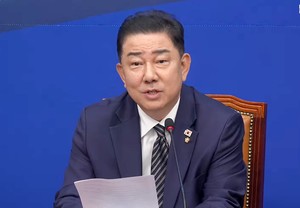 <b>김병기</b> "조속히 <b>조세 정상화</b> 이룩"