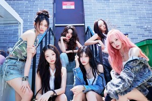 아이브, 日 <b>오리콘</b>·빌보드 재팬·<b>타워레코드</b>까지 '<b>석권</b>'