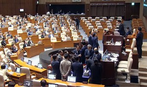 <b>국회</b>, 신속안건 지정 표결 부정<b>투표 논란</b>?