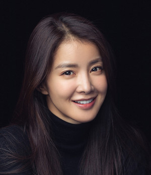 이시영, 냉동 배아 이식으로 둘째 딸 출산!
