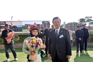 렛츠런파크 부경, 큐슈마주협회 교류 기념경주서 '<b>밴지</b>' <b>우승</b>