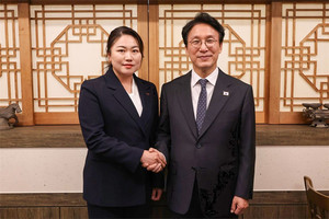 김기현 민주당 경산시지역위원장, <b>김민석 총리</b> 면담…"경산을 문화 전략...
