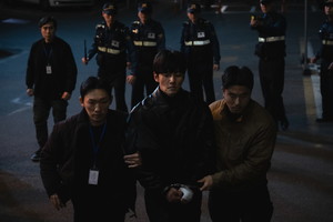 조각도시 최후 대결 스틸