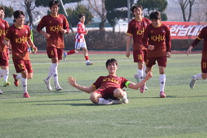 4관왕 단국대vs추계 우승팀 경희대 챔피언 빅매치 성사...22회 1,2학년대... - 뉴스 썸네일 이미지