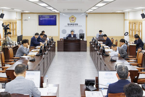 경북도의회, 권순태 경북인재평생교육재단 대표이사 후보자 청문회...리... - 뉴스 썸네일 이미지