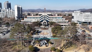 "부모님께 한복 입고 특별한 하루를". 아산시, '인생 사진관' 운영 - 뉴스 썸네일 이미지