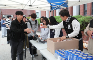 한림성심대학교, 중간고사 앞두고 '간식데이' 행사 개최...문영식 총장이... - 뉴스 썸네일 이미지