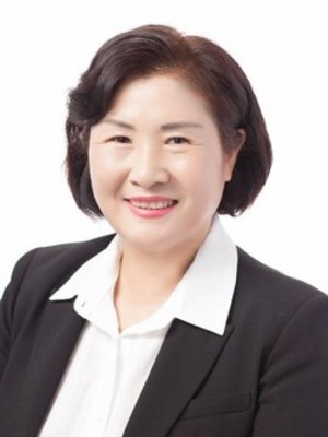 영덕군의회 신정희 의원, 아동·청소년 예술단 설치 조례안 대표발의 - 뉴스 썸네일 이미지